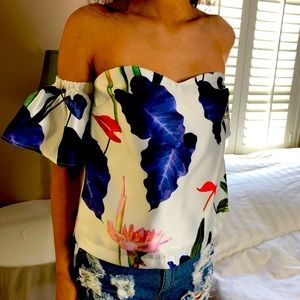 3 LEFT M-XL Boho Chic Floral Off Shoulder Top
